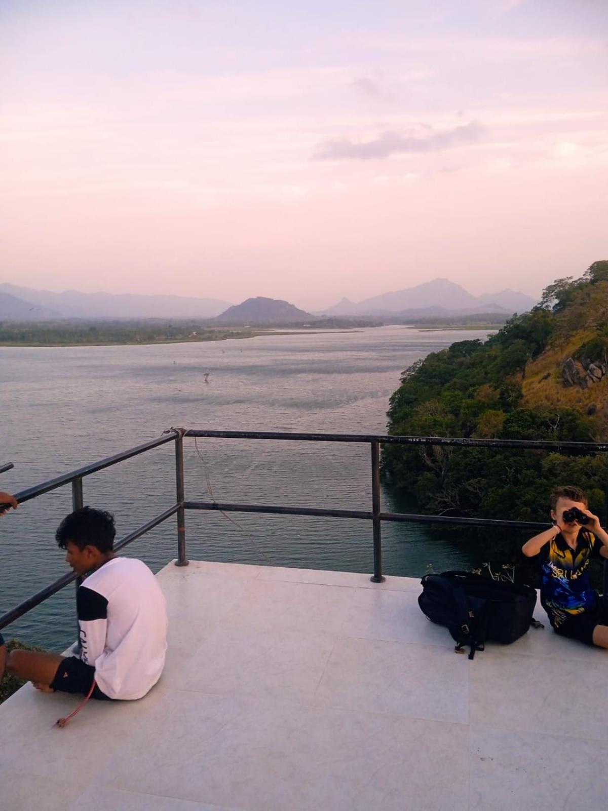 New Rasi Guest House Dambulla Exteriör bild